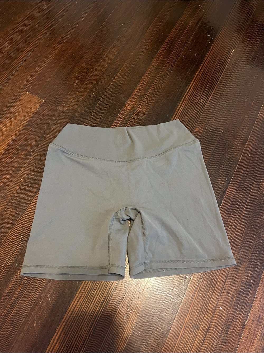 Soft motion shorts